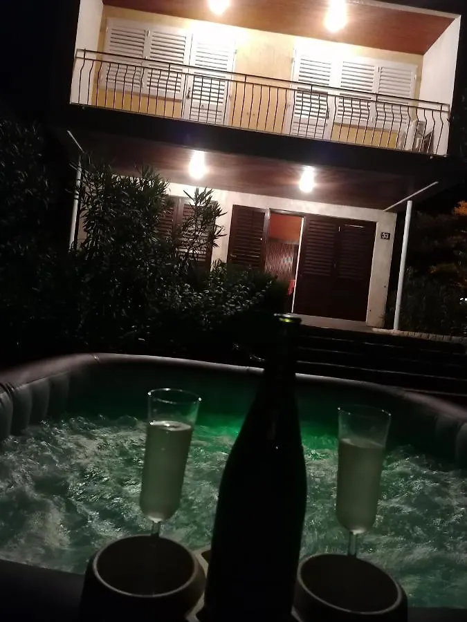 Guesthouse Butkovic Punat 0*,  Chorvatsko